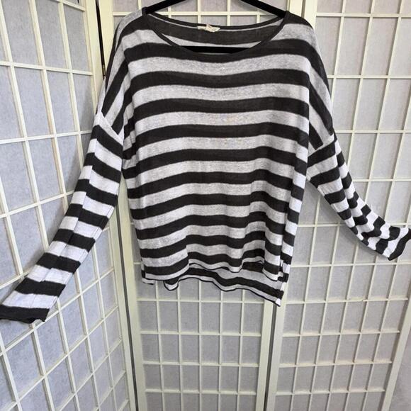 Eileen Fisher Tops - Eileen Fisher Organic Linen Striped Relaxe Top Gray White Boatneck Casual Mediu
